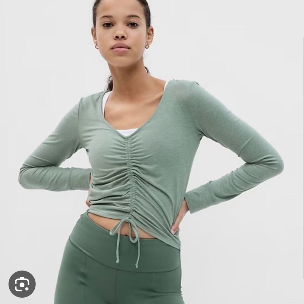 NWOT Gapfit Brushed Jersey Crop Cinched Top